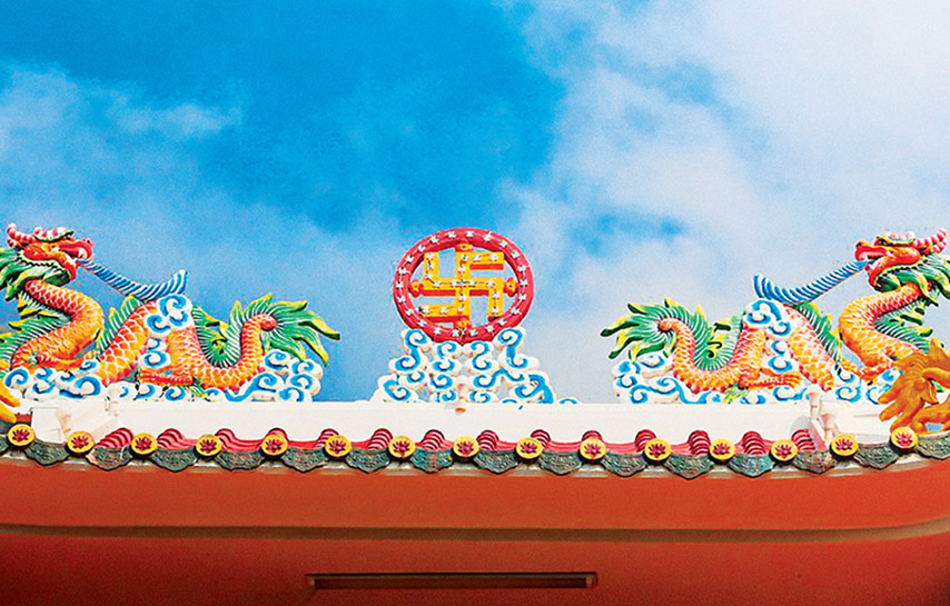 Hoạ tiết đặc sắc trên mái đao Linh Sơn Tiên Thạch Tự 