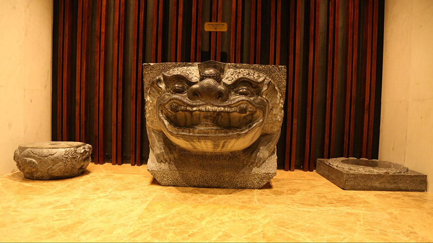 Tượng Sư Tử Đá chùa Bà Tấm được điêu khắc sống động