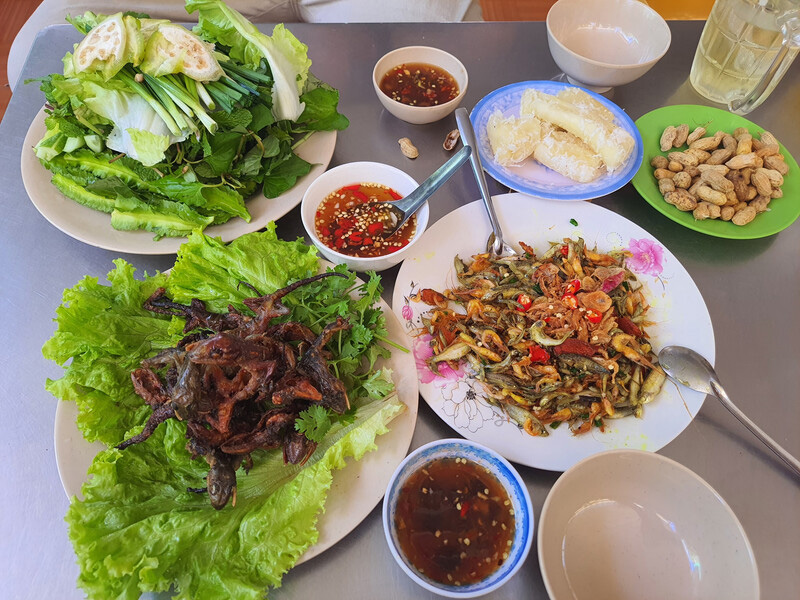 Đặc sản ẩm thực Tây Ninh - Thằn lằn núi Bà Đen là một món ngon lạ miệng