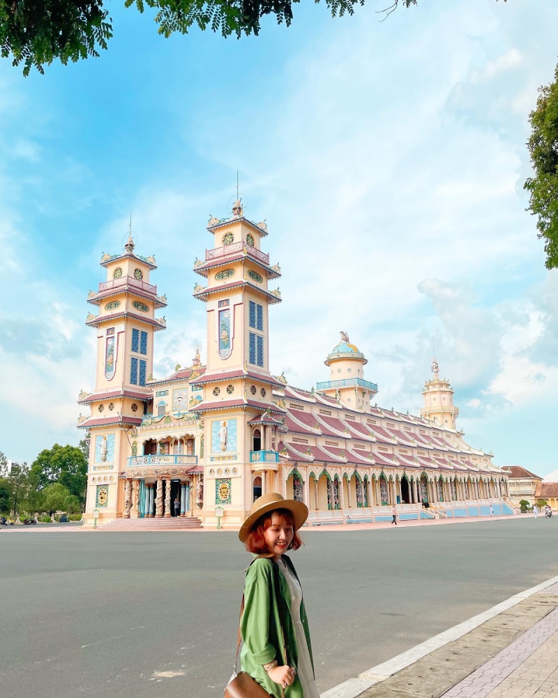 Ngắm nhìn toàn cảnh Tòa Thánh Tây Ninh qua ảnh chụp của du khách