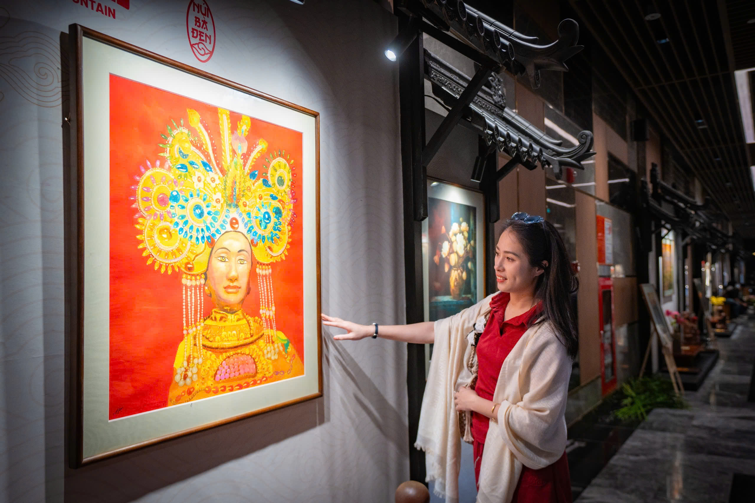 triển làm tranh "Về ngộ"